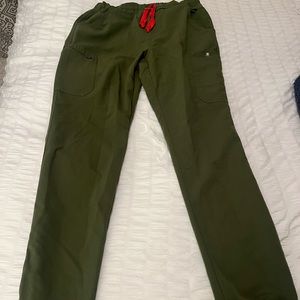 Olive Green Figs Scrub Set!